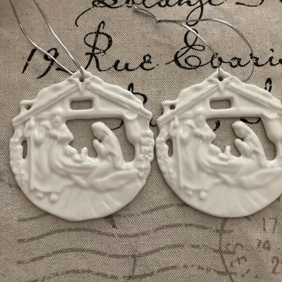 Nativity Porcelain Dickson Cream Christmas Tree Ornaments , Set of 2 - NWT - Picture 1 of 5
